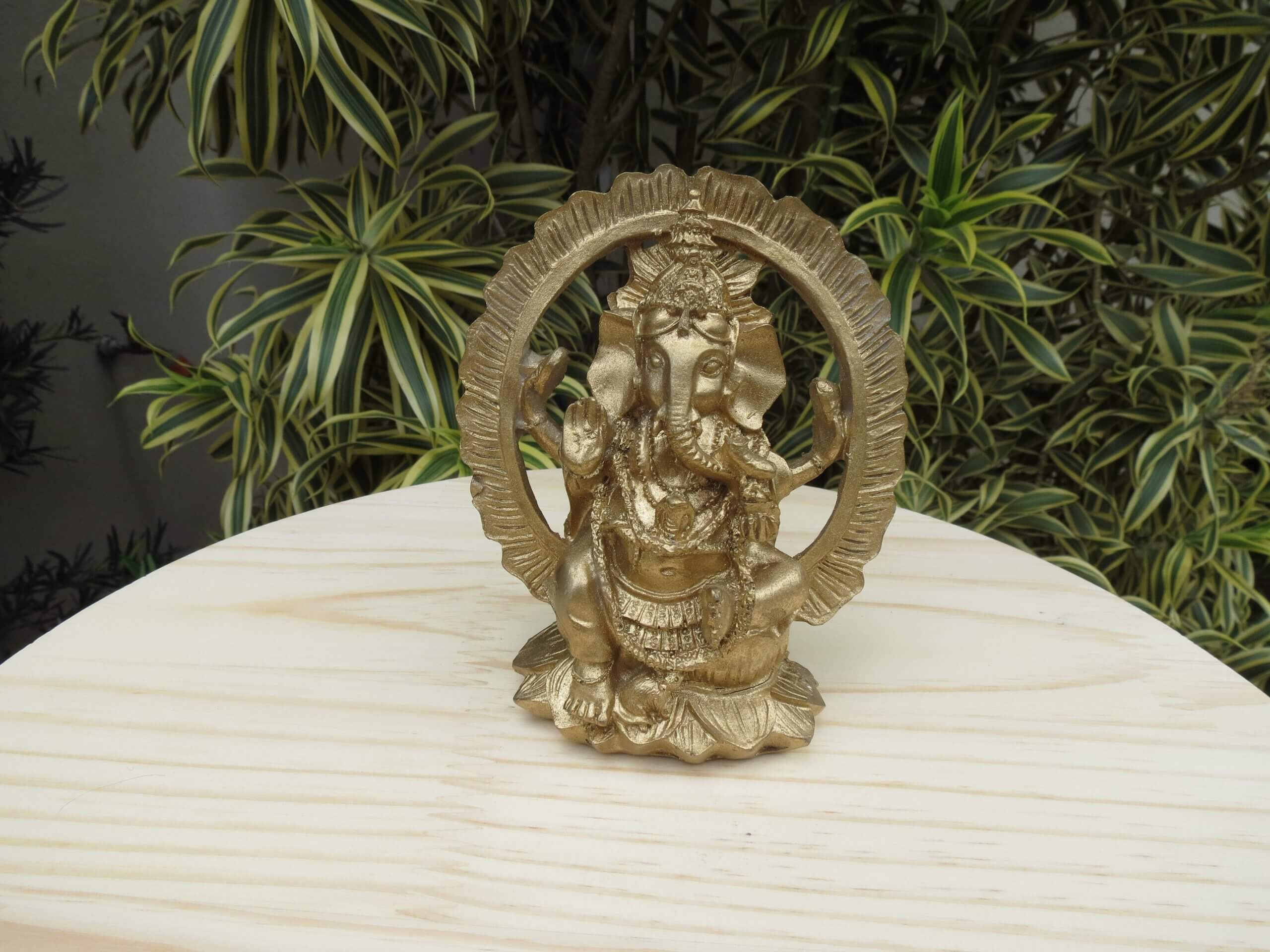 Estátua Ganesha Meditando - Imagem 2